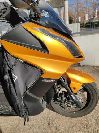 Kymco Super Dink 300 2017  Etiqueta tipo C