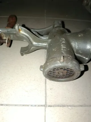 Picadora de carne manual ELMA