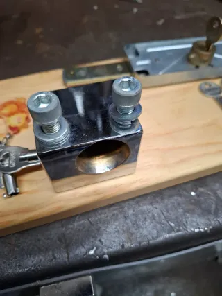 Cerraduras para persianas metálicas