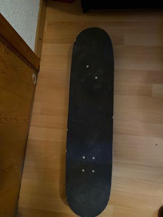 Skate con ruedas de longboard