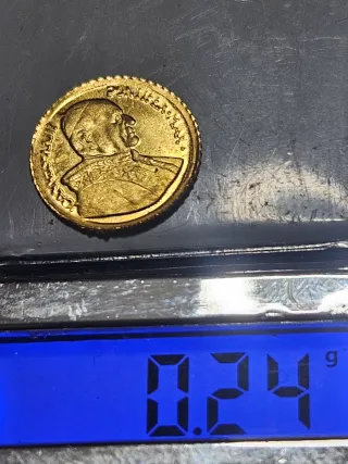 2 Mini monedas oro 9k macizas