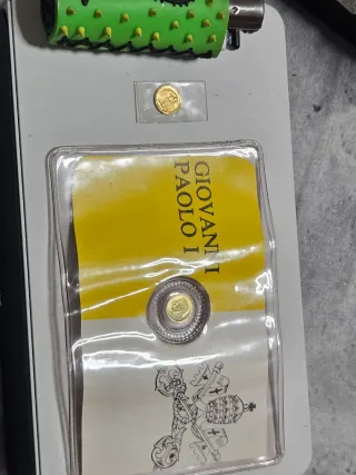 2 Mini monedas oro 9k macizas