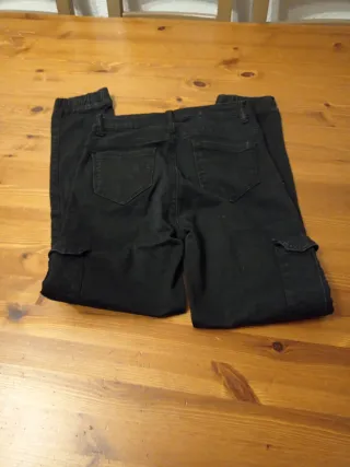 Pantalón cargo skinny negro T-36