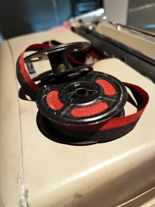 Olivetti Lettera 22 Macchina da Scrivere