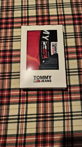 Boxer Tommy Hilfiger Rojo y Negro