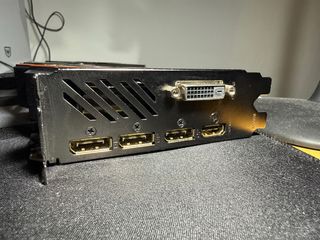 Tarjeta Gráfica Gigabyte GTX 1070 Ti 8GB