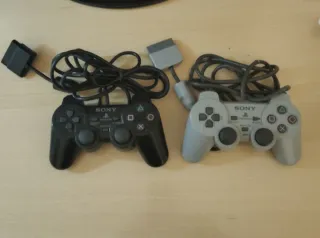 Consola Sony PS2 Fat, color negro.  Modelo 50004