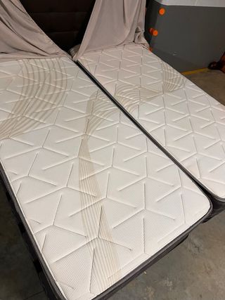 2 colchones + 2 somieres 90x200 + cabecero