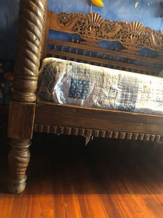 Cama Balinesa Colonial Madera Palisandro con Dosel