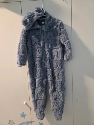 Peleles oso 18/24 meses sin usar