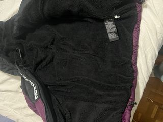 Abrigo New Balance acolchado sin etiqueta