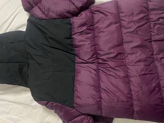 Abrigo New Balance acolchado sin etiqueta