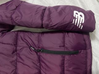 Abrigo New Balance acolchado sin etiqueta