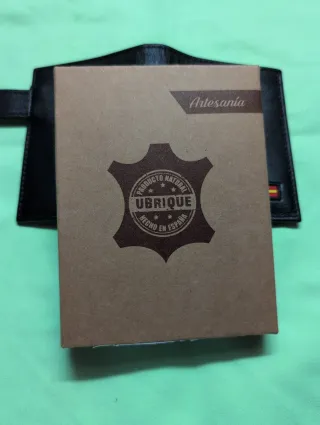 Cartera de piel auténtica negra