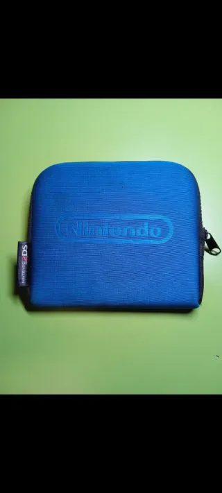 Nintendo 2DS Blanca + Cargador y Juegos