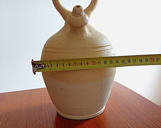 Botijo o Porrón Blanco de Barro