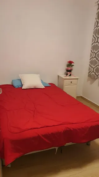 Habitación en alquiler para CHICA!!!!¡!