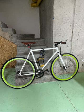 Bicicleta Fixie Blanca Ruedas Verdes