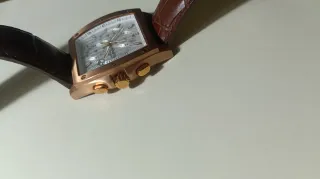 Reloj Duward Cuadrado Correa Marrón Dorado