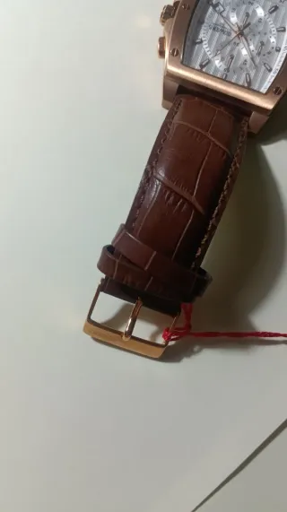 Reloj Duward Cuadrado Correa Marrón Dorado