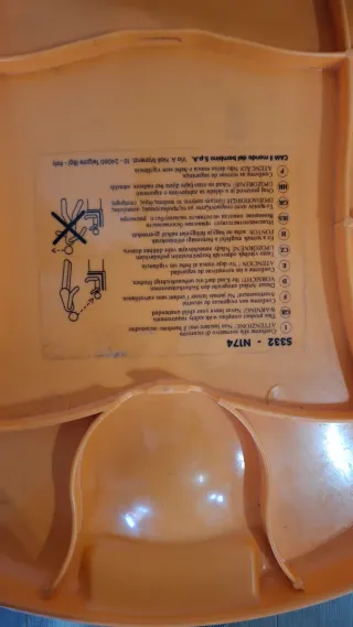 Trona portátil naranja