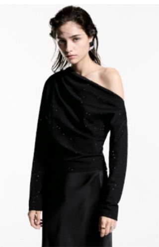 Blusa asimétrica Negra Brillante