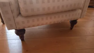 Sillón grande tapizado