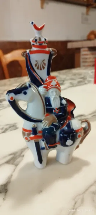 Figura Sargadelos Peregrino a Caballo