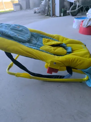 Hamaca bebé con diseño de hipopótamo