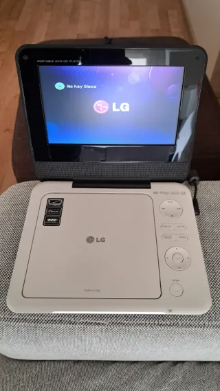 Reproductor DVD Portátil LG Para casa y coche.
