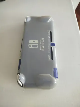 Nintendo Switch Lite Blu + custodia + gioco 30 in 1