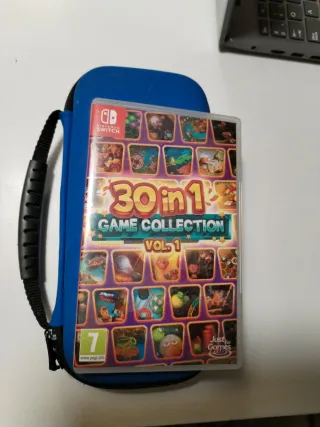 Nintendo Switch Lite Blu + custodia + gioco 30 in 1