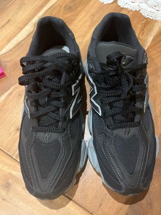 Zapatillas New Balance NB 9060 Negro/Gris