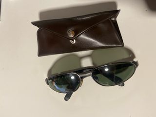 Ray-Ban: gafas de sol vintage + funda
