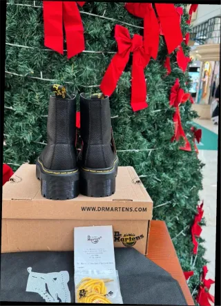 Botas Dr. Martens Negras Clásicas