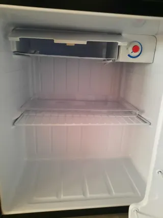 Nevera pequeña JOCEL