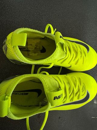 Botas de fútbol Nike niño Talla 33.5