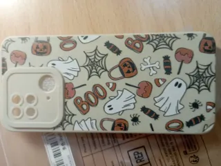 Funda Halloween Redmi 10C. Sin usar.