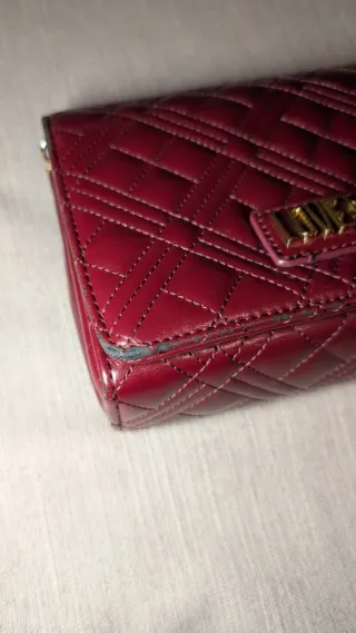 Bolso Love Moschino Acolchado Granate