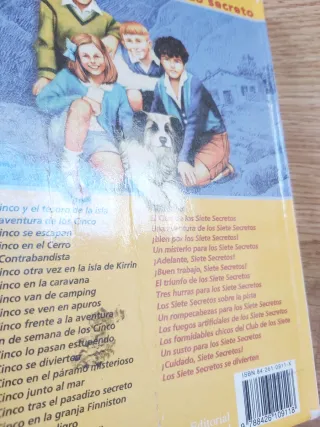 Los Cinco Tras El Pasadizo Secreto – Enid Blyton