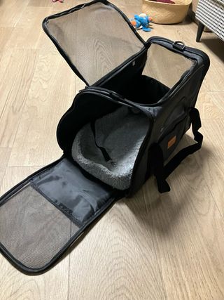 Transportín para mascotas gris y negro