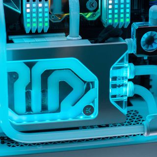 PC Workstation Alta Gama Refrigeración Líquida