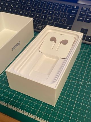 Scatola iPhone 11 Viola