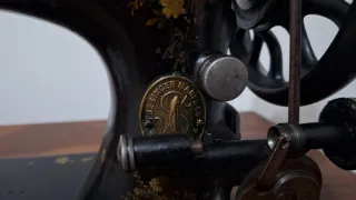 Máquina de coser Singer antigua