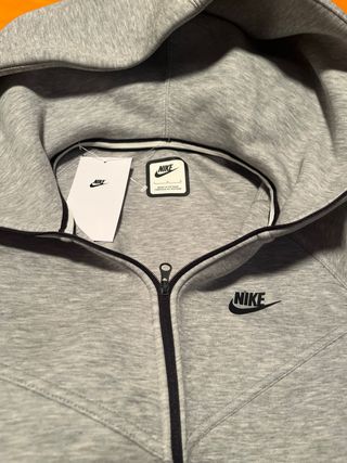 Chaqueta Nike Mujer Talla L Gris Nueva