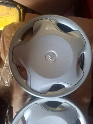 3 Tapacubos Citroën Saxo 13