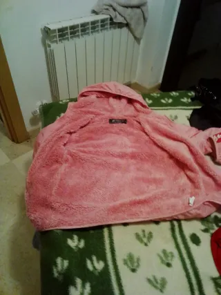 Chaqueta rosa de invierno para niña