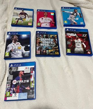PS4 (PlayStation 4) Negra + 2 Mandos+7 juegos