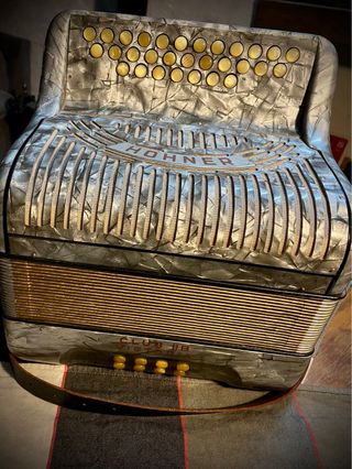 Acordeón Hohner Club IIB Victoria