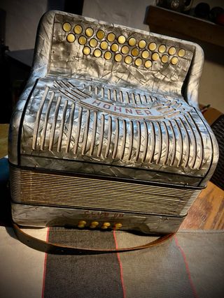 Acordeón Hohner Club IIB Victoria